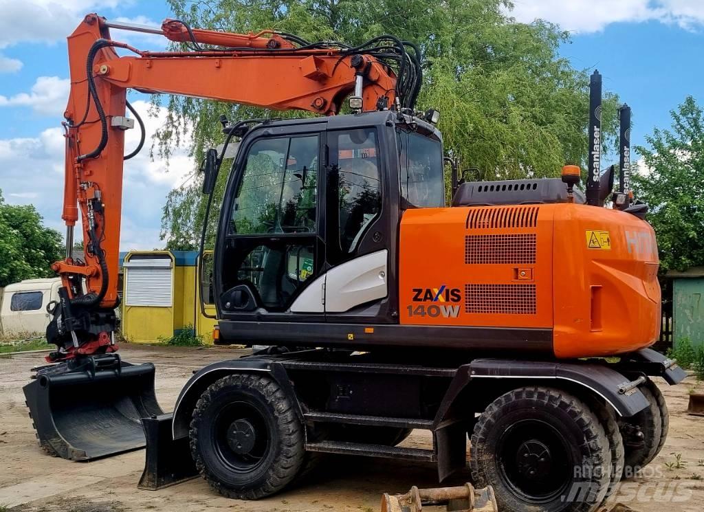 Hitachi 140W Escavatori gommati