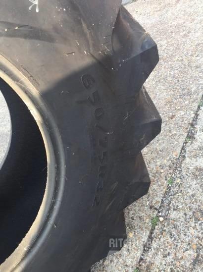 Goodyear 650/75R32 Pneumatici, ruote e cerchioni