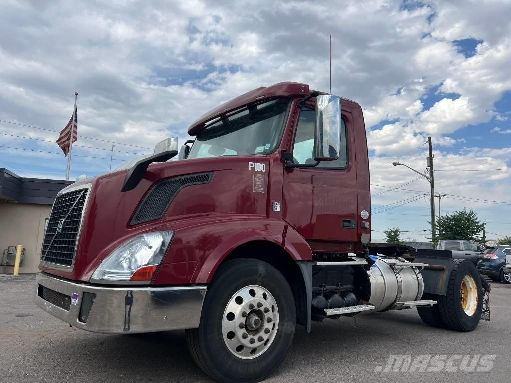 Volvo VNL 42 T300 Motrici e Trattori Stradali