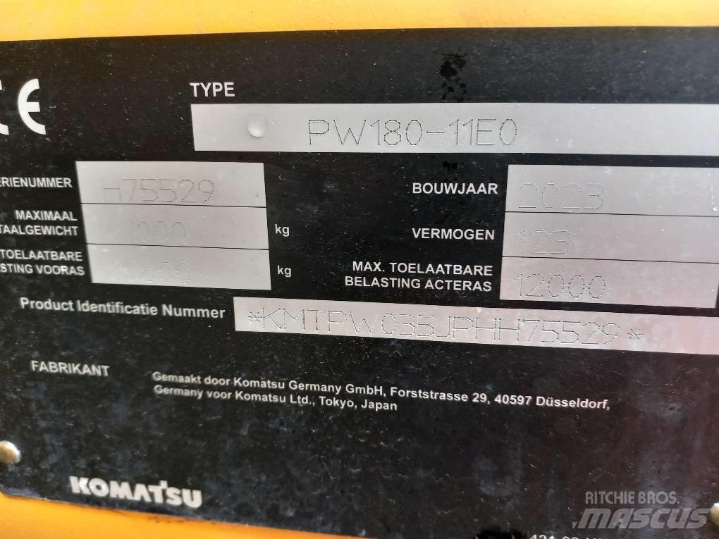 Komatsu PW180-11E0 Escavatori gommati