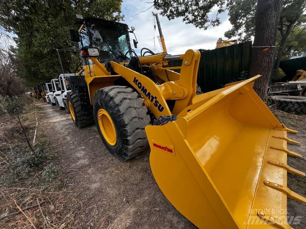 Komatsu WA 380-3 Pale gommate