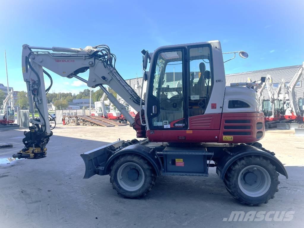 Takeuchi TB 295 W Escavatori gommati