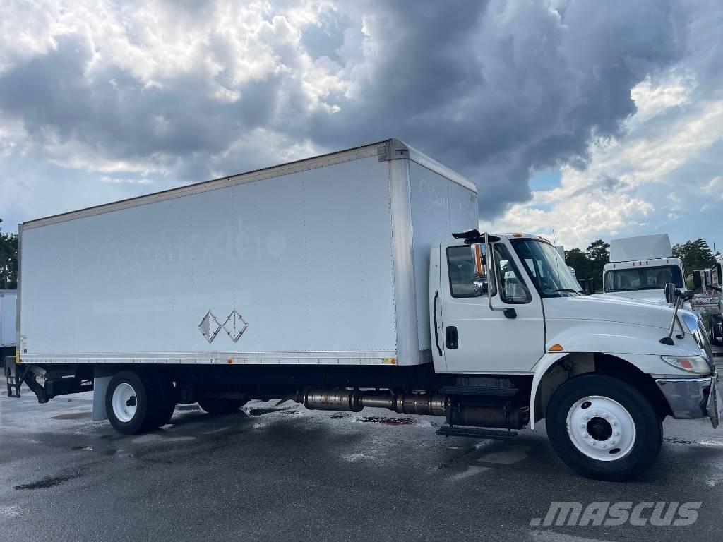 International 4300 Camion cassonati