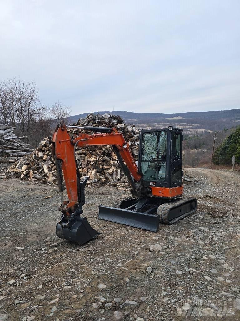 Hitachi ZX35 Miniescavatori