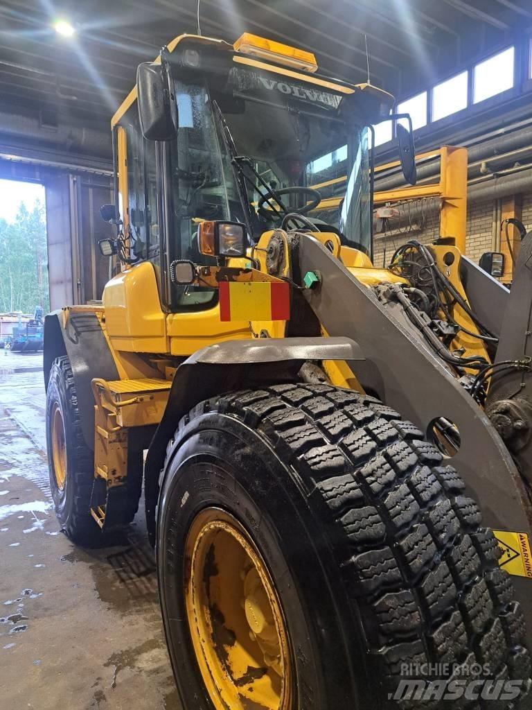 Volvo L 60 F Pale gommate