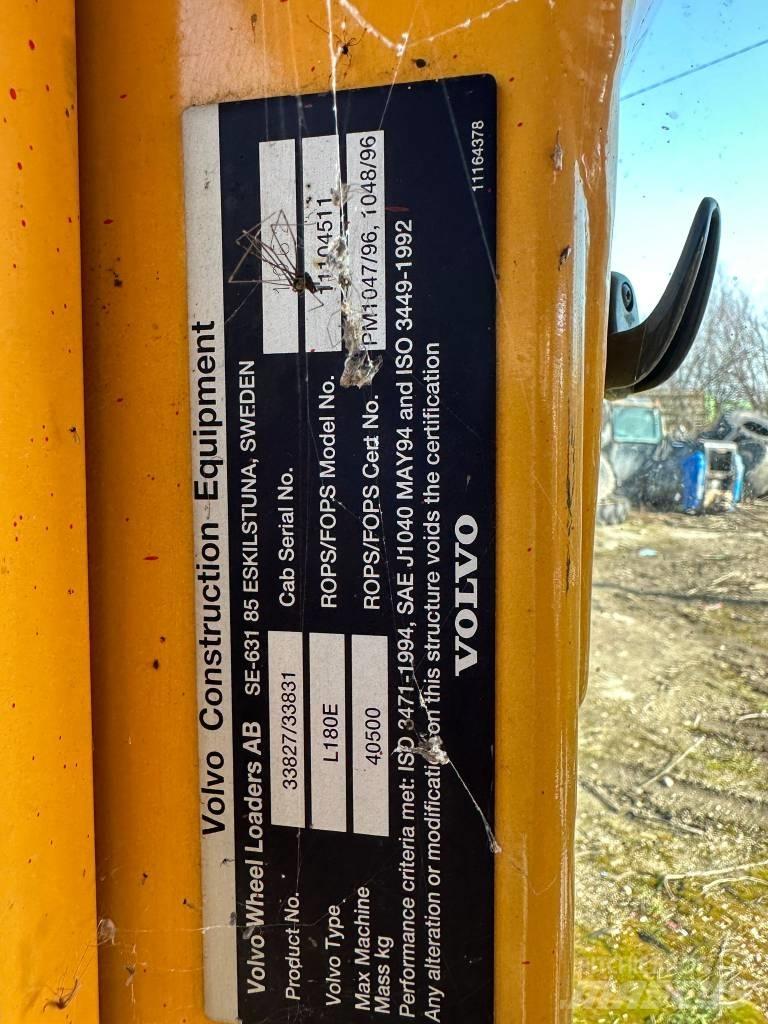 Volvo L 180 E CABIN Cabine e interni