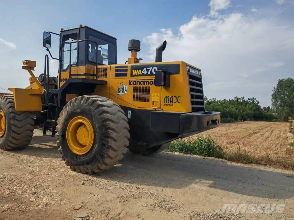 Komatsu WA 470-3 Pale gommate