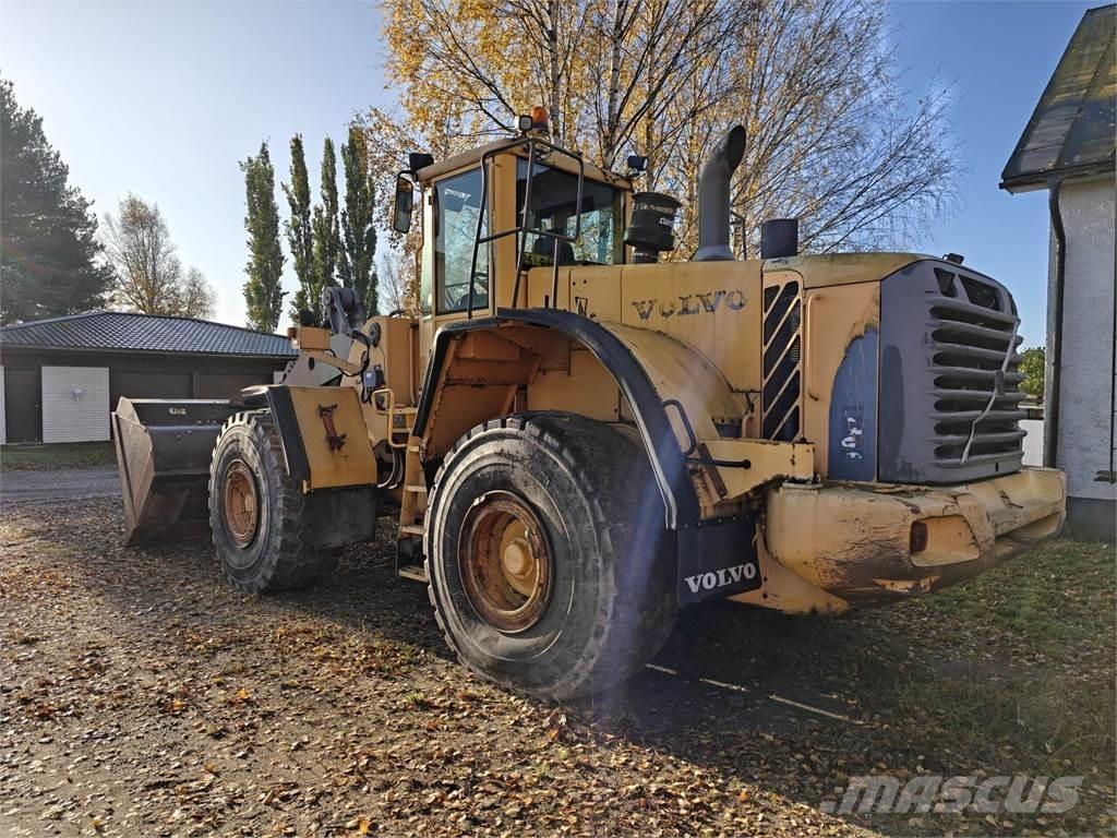 Volvo L180E Pale gommate