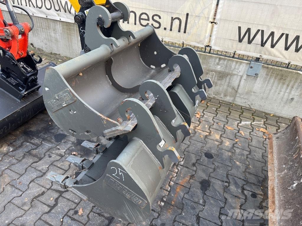 Komatsu PC 26 MR-3 Miniescavatori