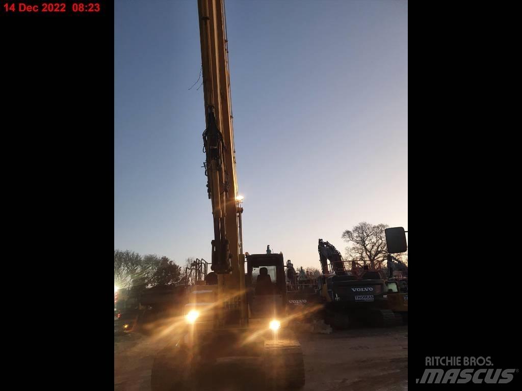 Komatsu PC210LC Escavatori a lunga portata