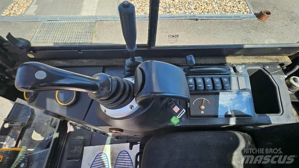 JCB 19 C-1 Miniescavatori