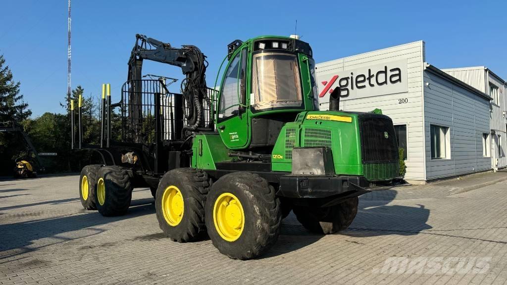 John Deere 1210 E Forwarder