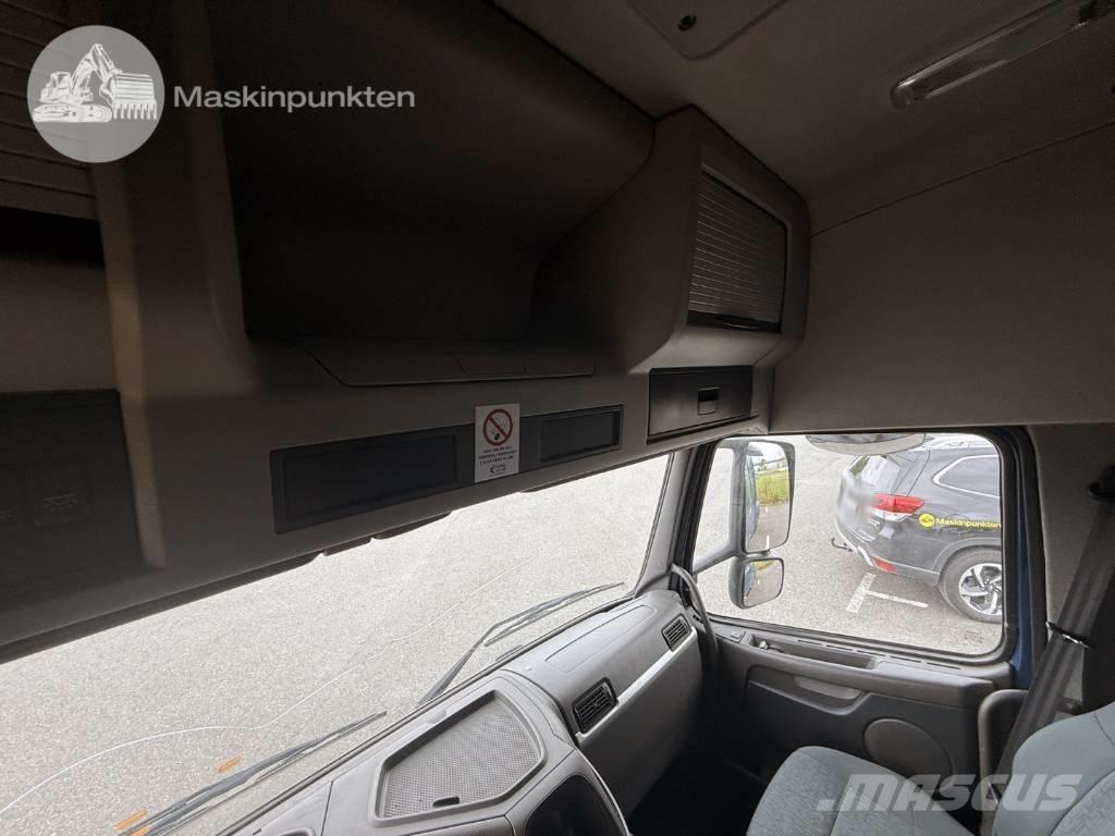 Volvo FH 16 660 Camion con gancio di sollevamento