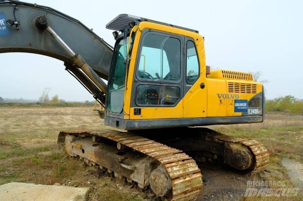 Volvo EC 240 kabina Cabine e interni