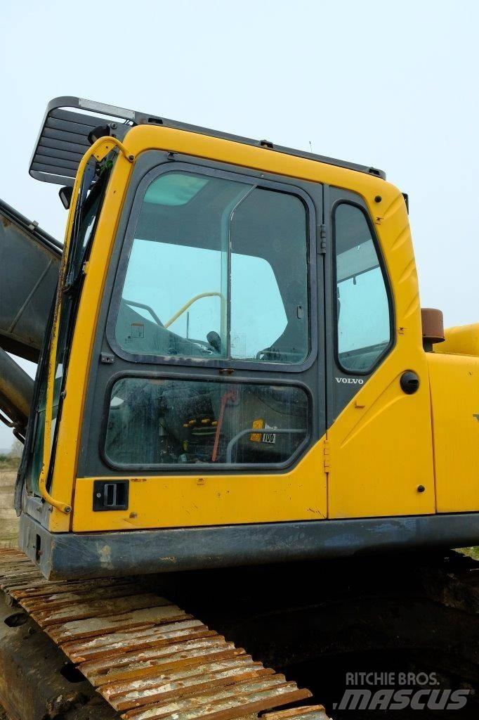 Volvo EC 240 kabina Cabine e interni