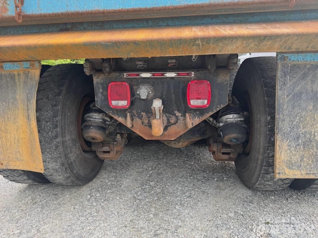 Mack Granite CT 713 Camion ribaltabili