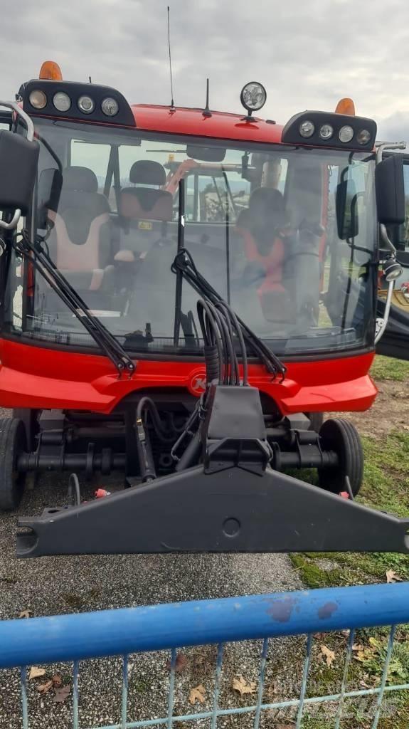 PistenBully  600 Battipista