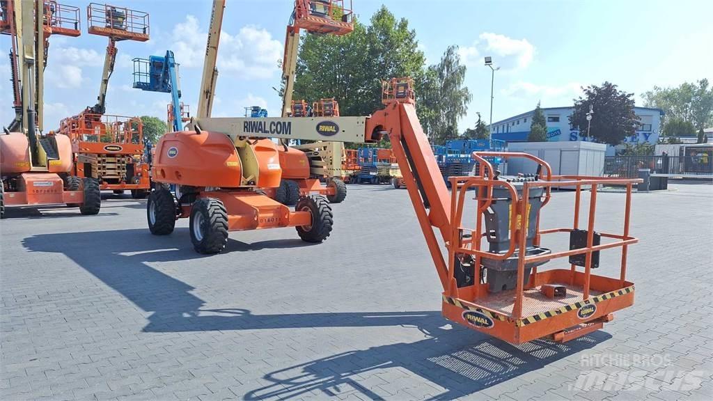 JLG 460SJ Piattaforme a braccio telescopico