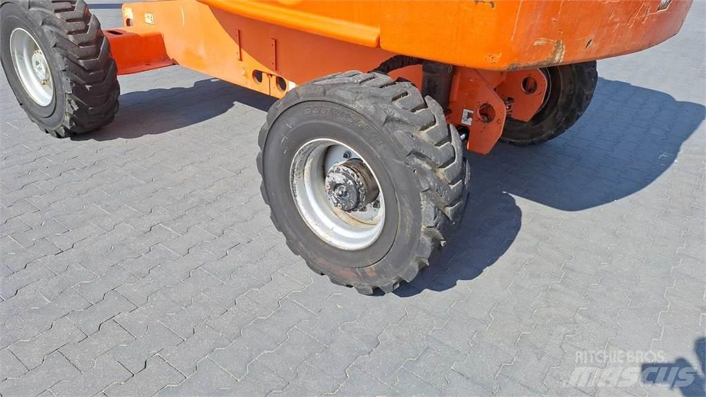 JLG 460SJ Piattaforme a braccio telescopico