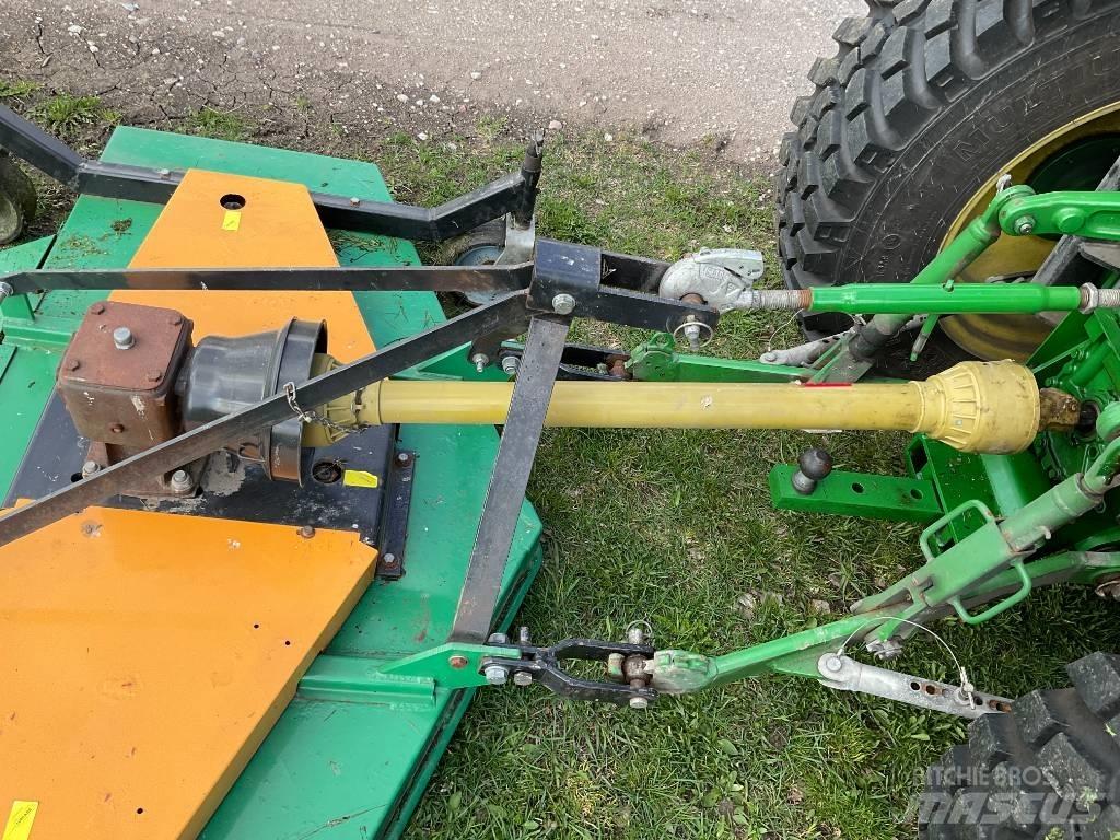 John Deere 4066 R Trattori