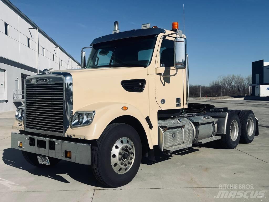 Freightliner 122 SD Motrici e Trattori Stradali