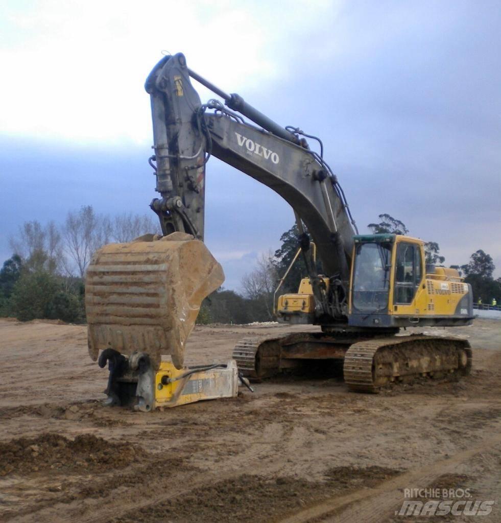 Volvo EC 460 B LC Escavatori cingolati