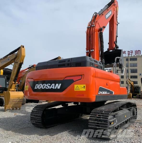 Doosan DX 300 LC-9C Escavatori cingolati