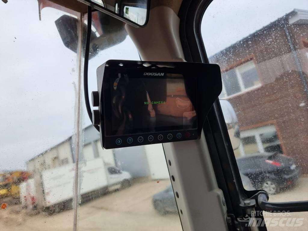 Doosan DL 200-3 Pale gommate