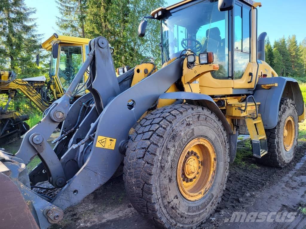 Volvo L 90 G Pale gommate