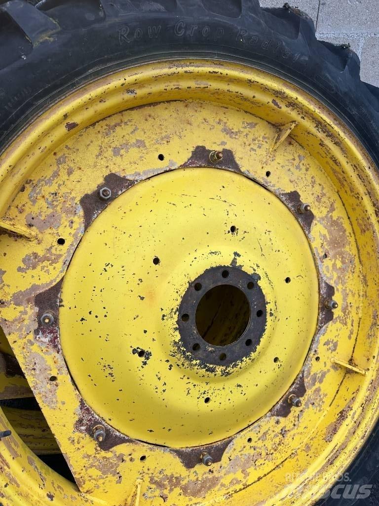 Alliance 230/95R44 Pneumatici, ruote e cerchioni