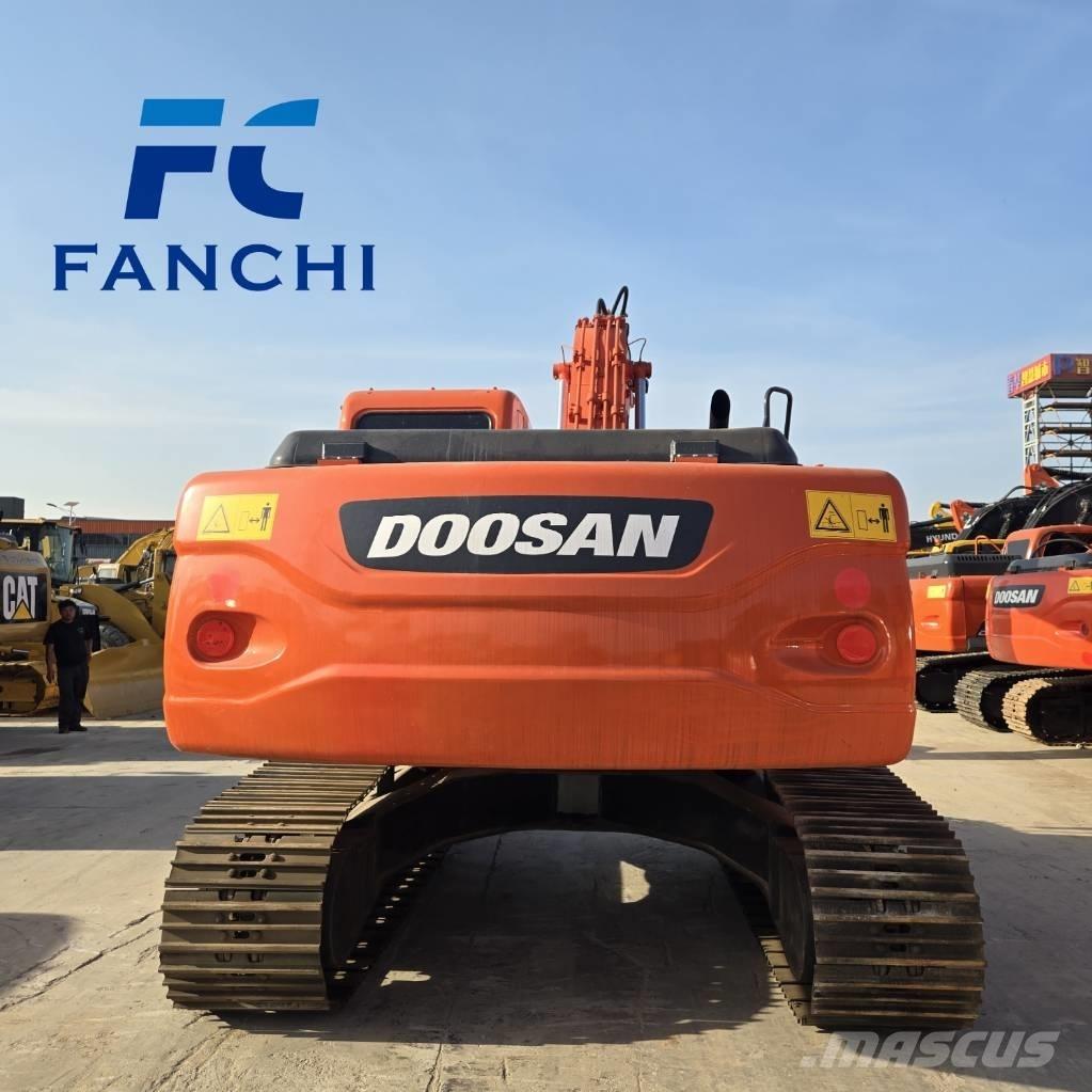 Doosan DX 225 LC Escavatori cingolati