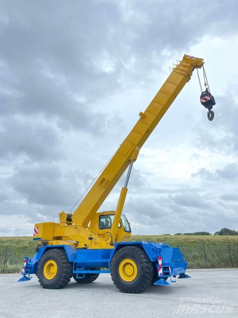 Terex RT555-1 Gru per terreni difficili
