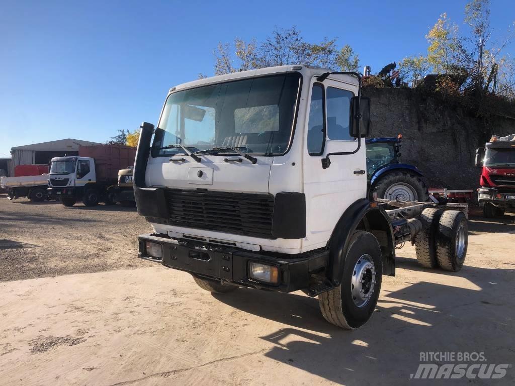 Mercedes-Benz 1922 Camion altro