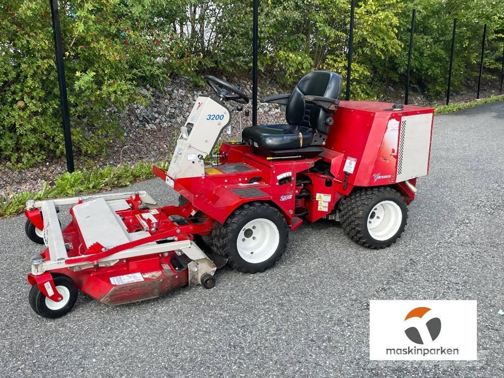 Ventrac 3200 Trattorini tagliaerba