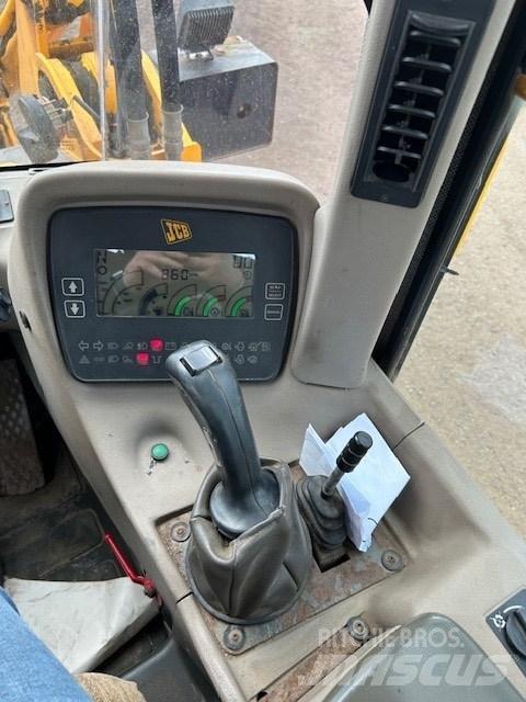 JCB 411 B Pale gommate