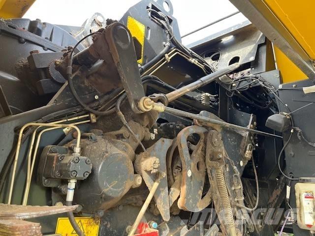 New Holland BB 940 A Presse quadre