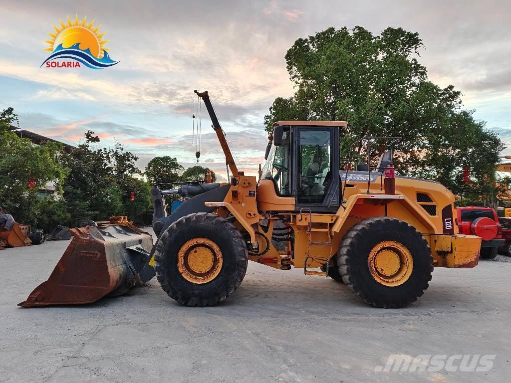 Volvo L 120 Pale gommate