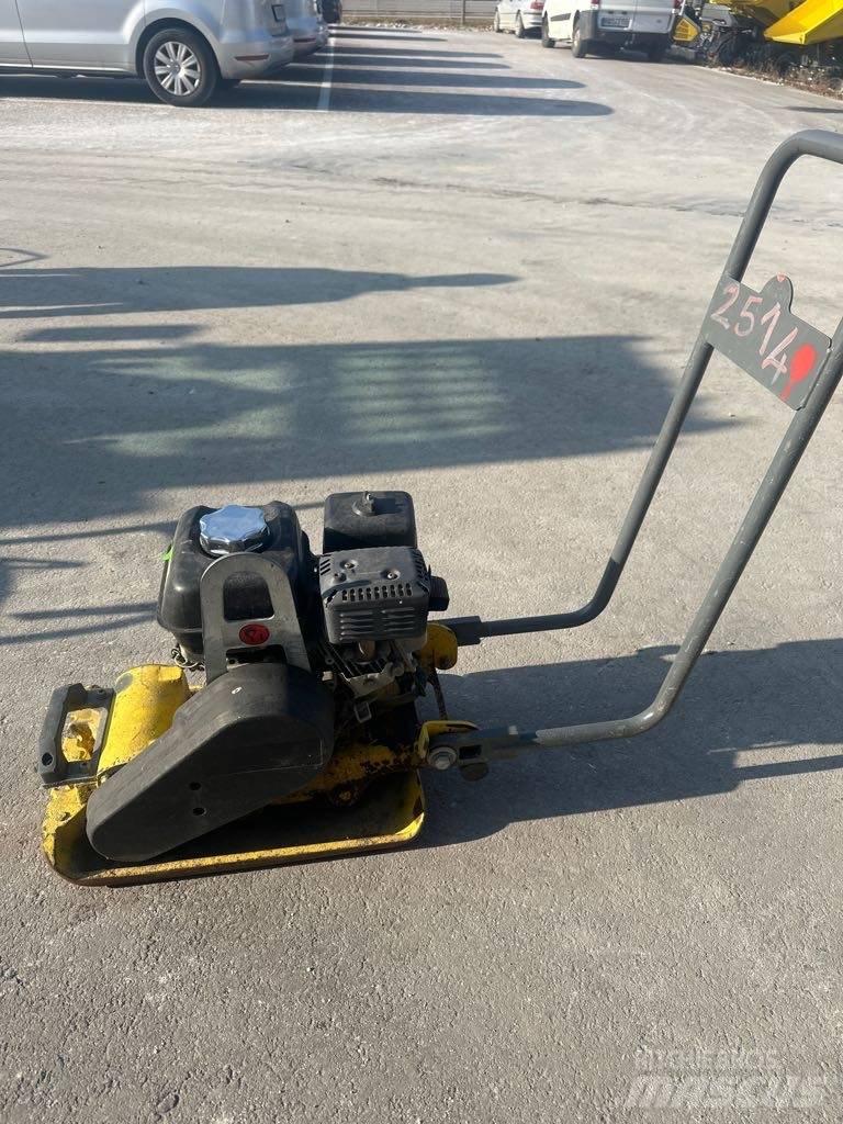 Wacker Neuson VP1135 Vibratori