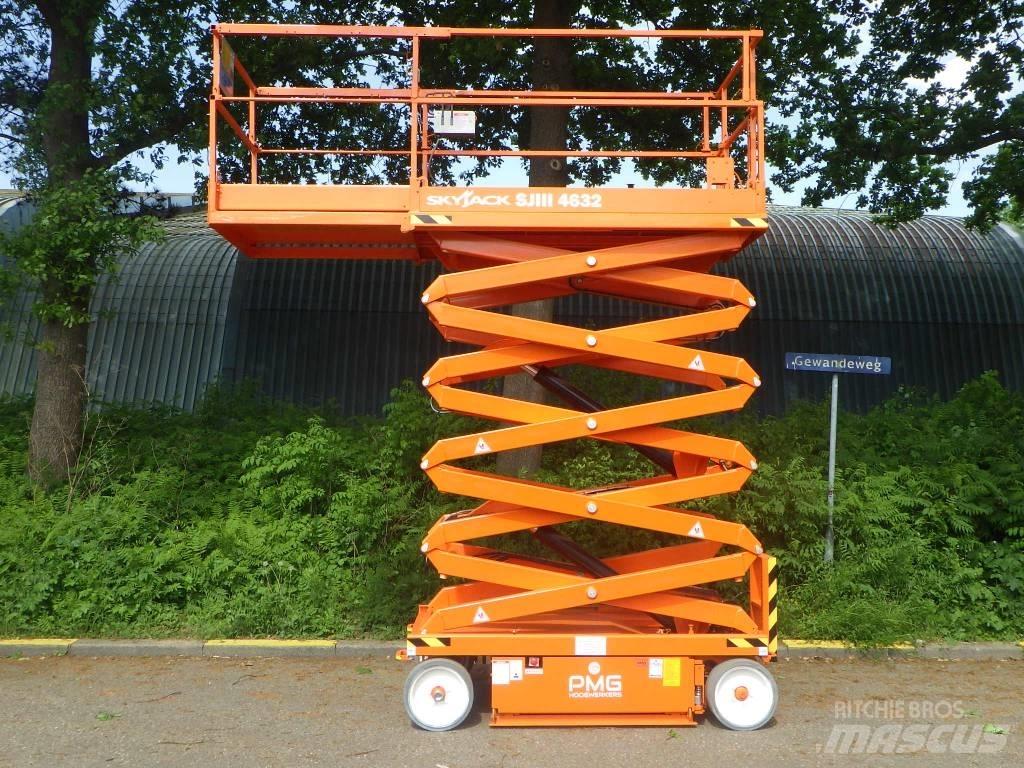 SkyJack SJ4632 Piattaforme a pantografo
