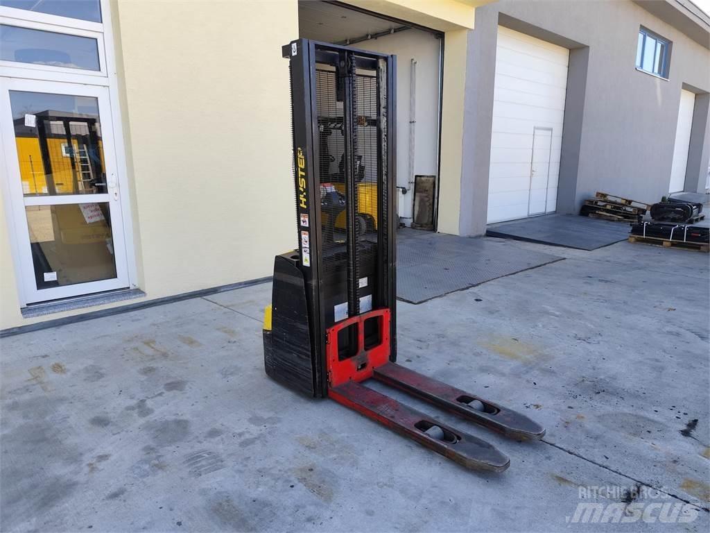 Hyster S1.0E Transpallet uomo a terra