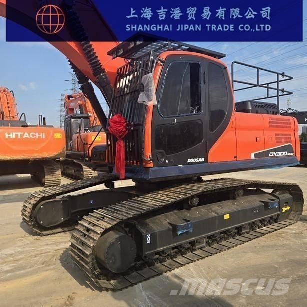 Doosan DX 300 Escavatori cingolati