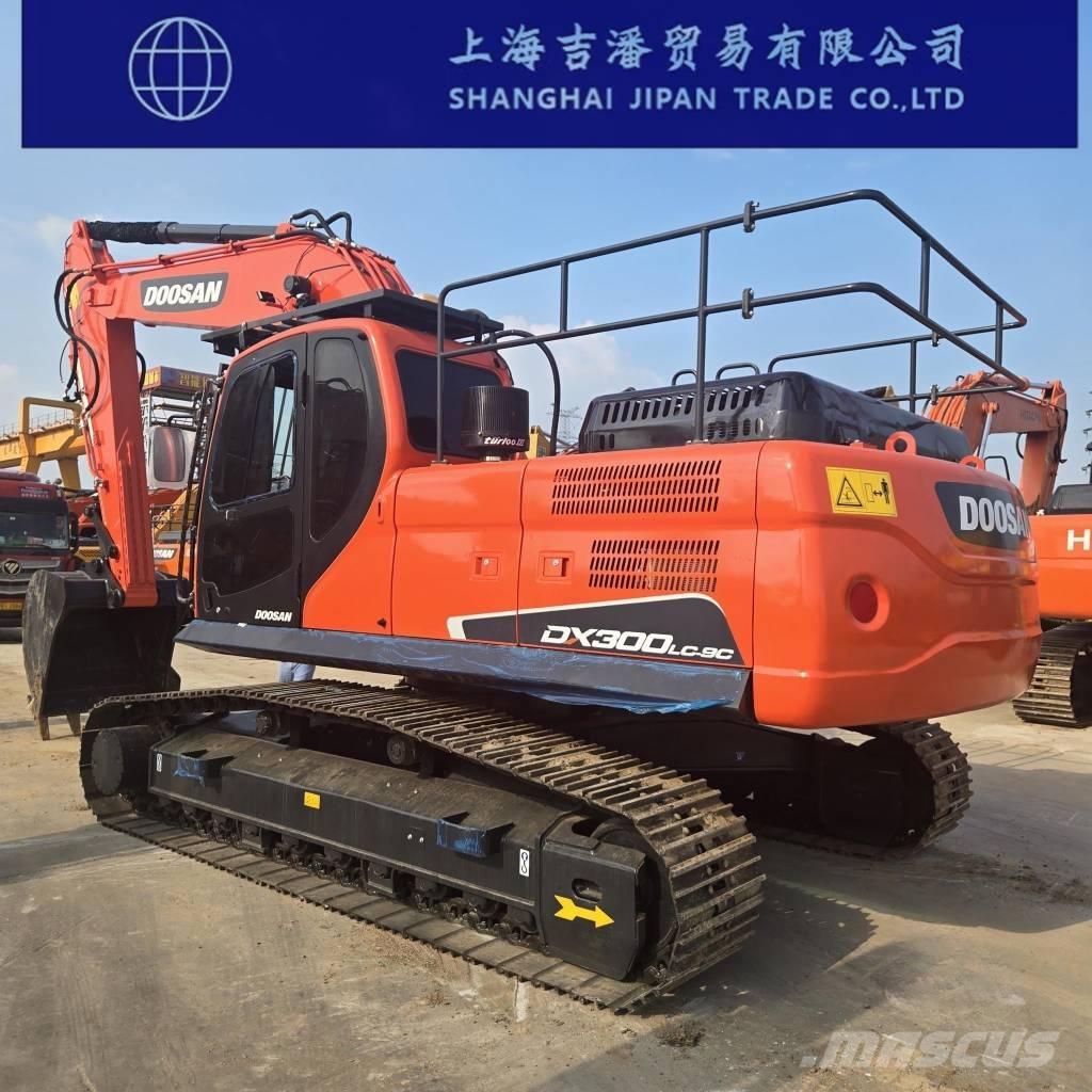 Doosan DX 300 Escavatori cingolati