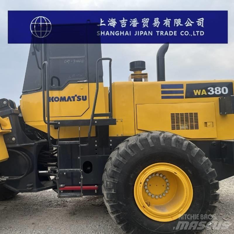 Komatsu WA 380 Pale gommate