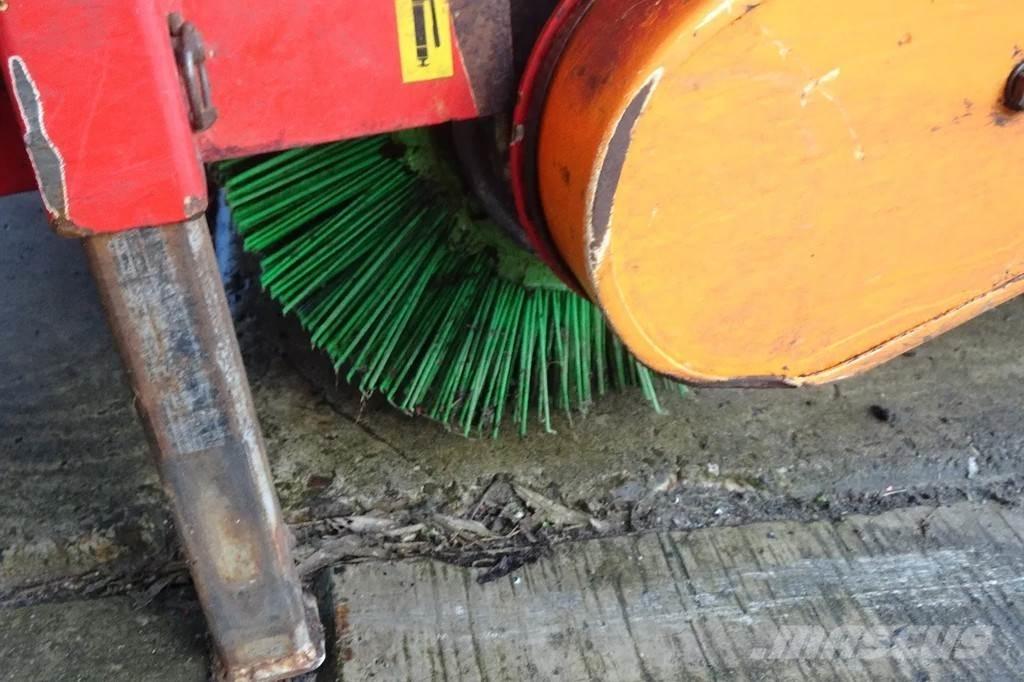 Dücker Veegmachine Autocarro spazzatrice
