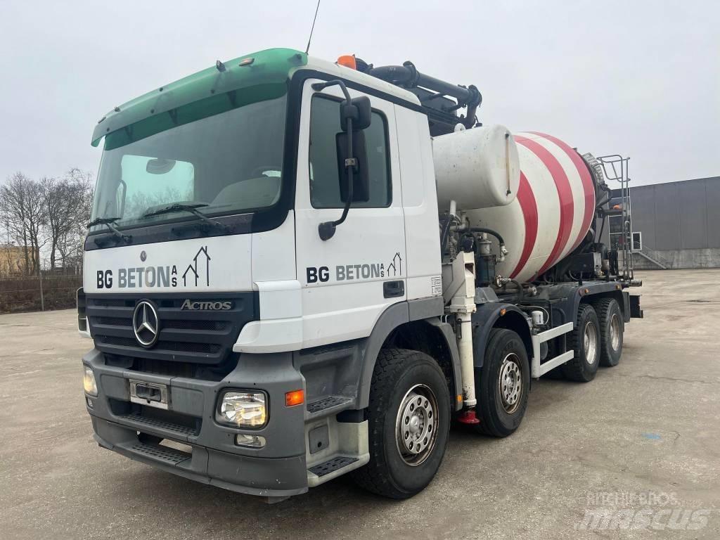 Mercedes-Benz 3244 Autopompe per calcestruzzo