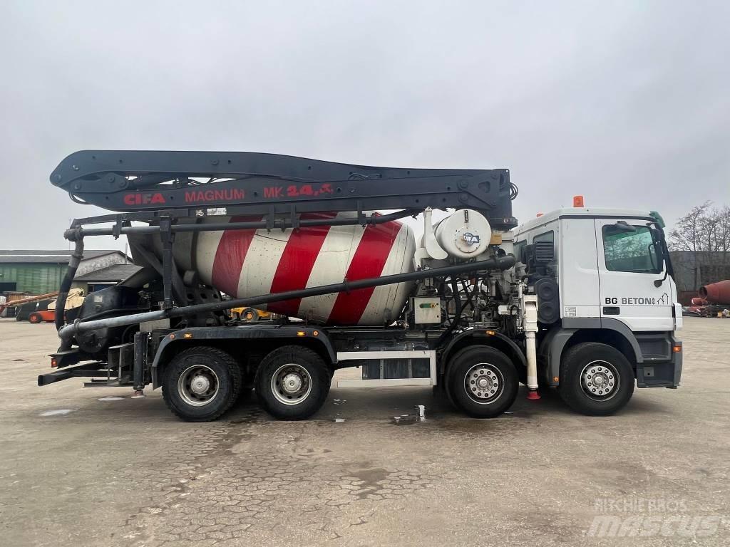 Mercedes-Benz 3244 Autopompe per calcestruzzo