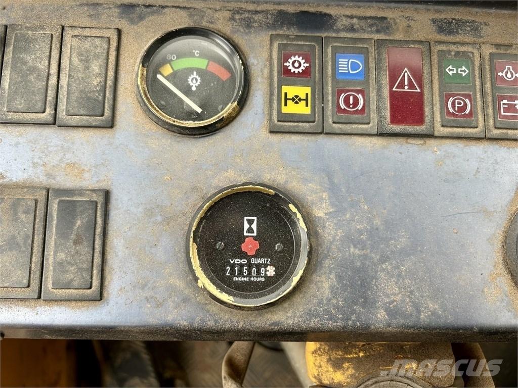 Volvo L 70 Pale gommate