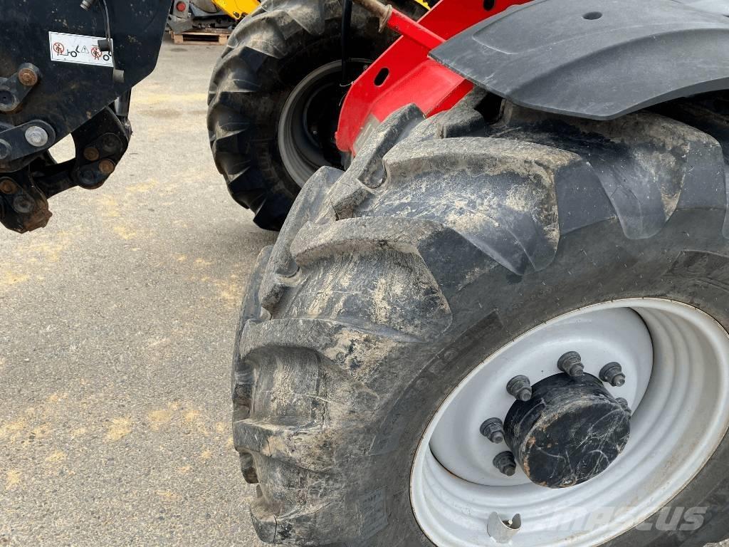 Manitou 841-145 PS + Trattori