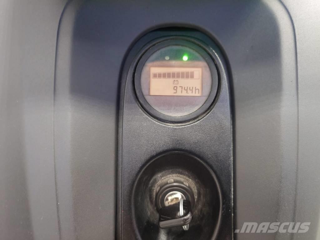 Linde L12/1172 Transpallet uomo a terra