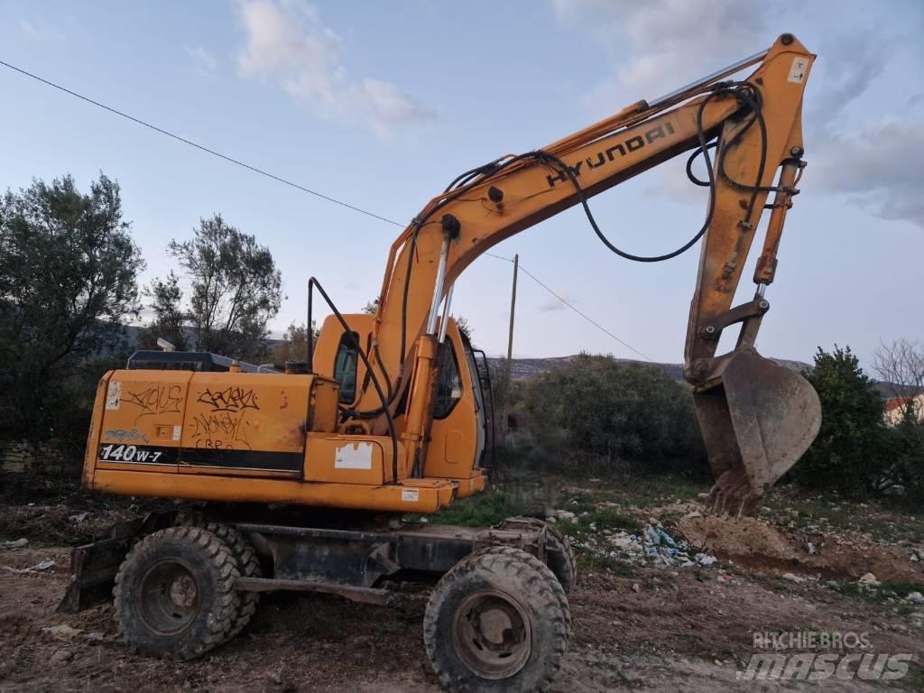 Hyundai 140W-7 Escavatori gommati